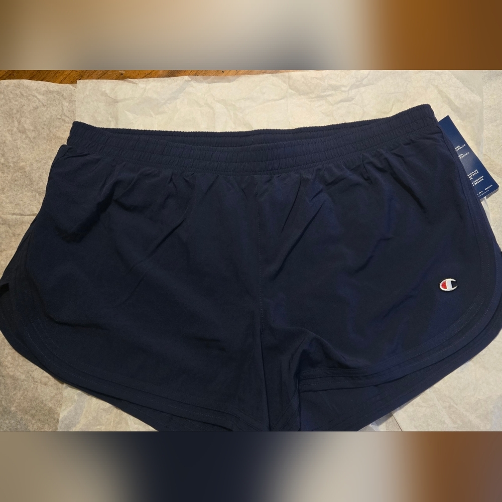 New active shorts